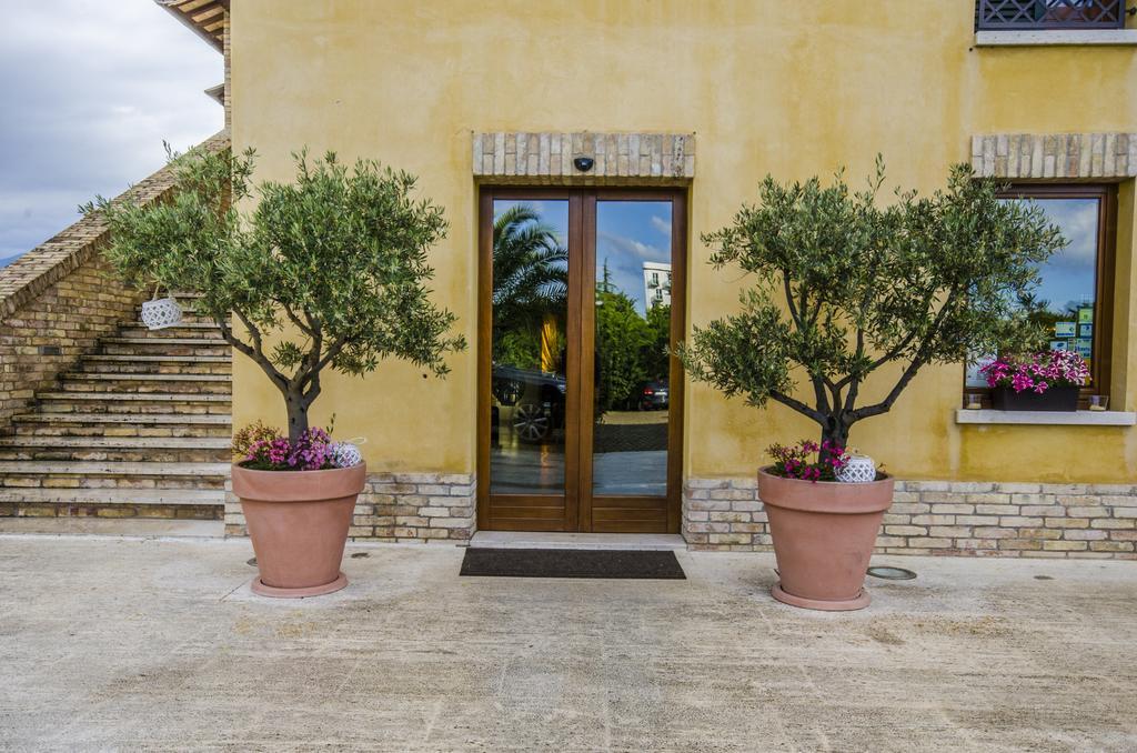 Country House Corte Del Sole Campolungo Dış mekan fotoğraf